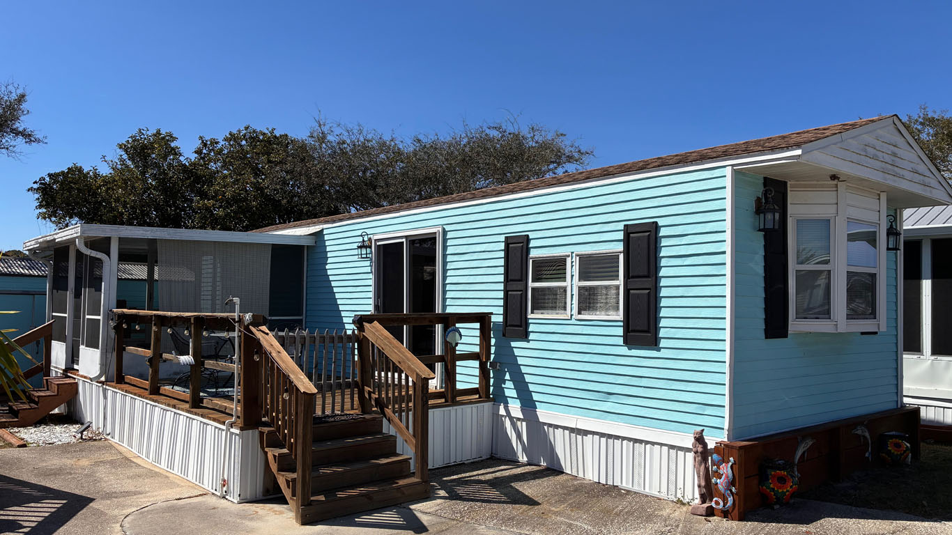PepperTree RV Resort — photo 27 of 32